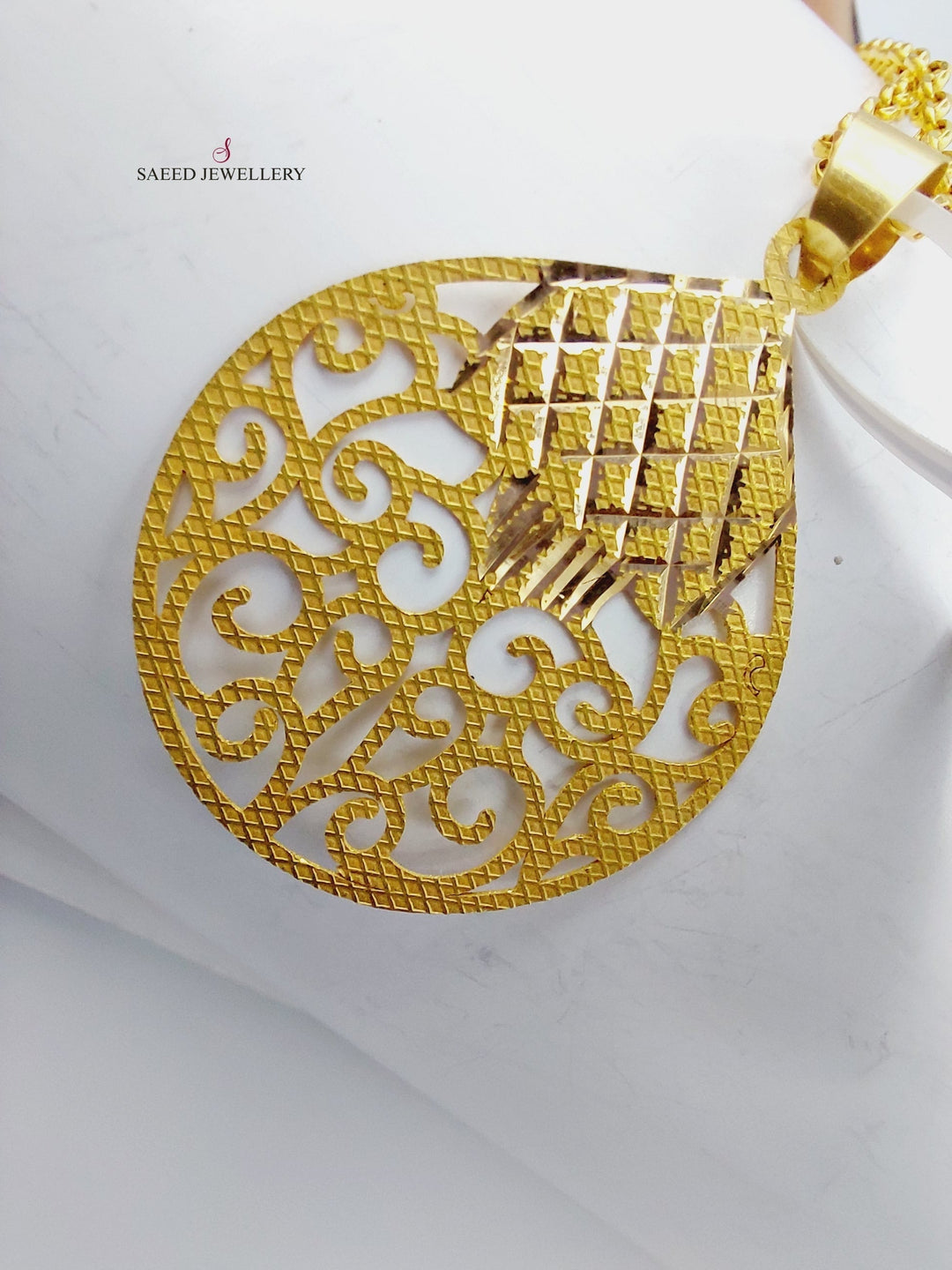 18K Gold Islamic Pendant by Saeed Jewelry - Image 3