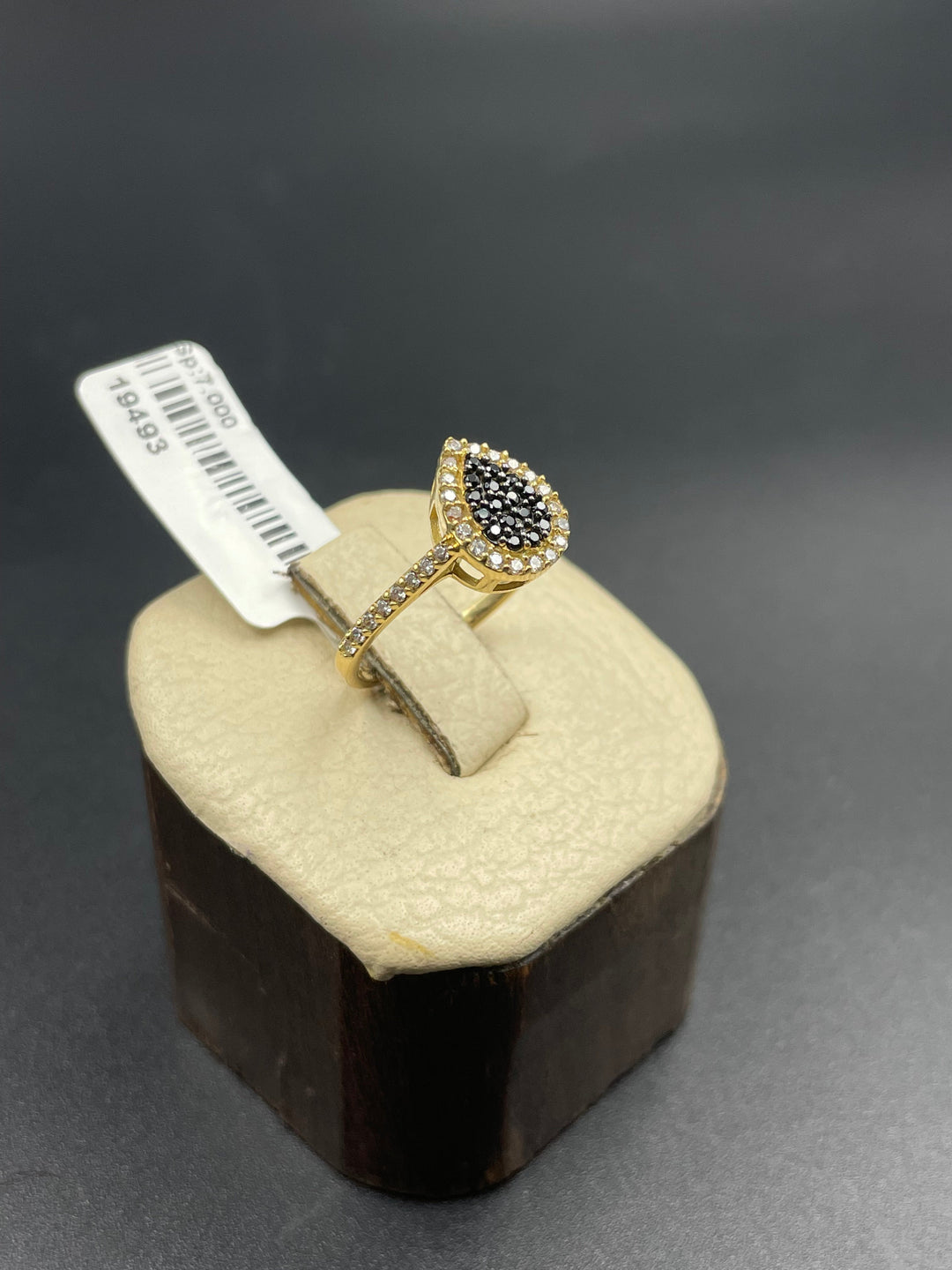 18K Gold Zirconia Ring by Saeed Jewelry - Image 3