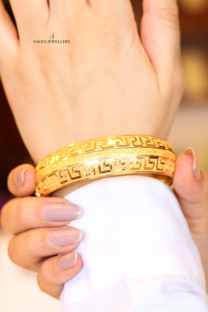 21K Gold Bold Bangle by Saeed Jewelry - Image 3