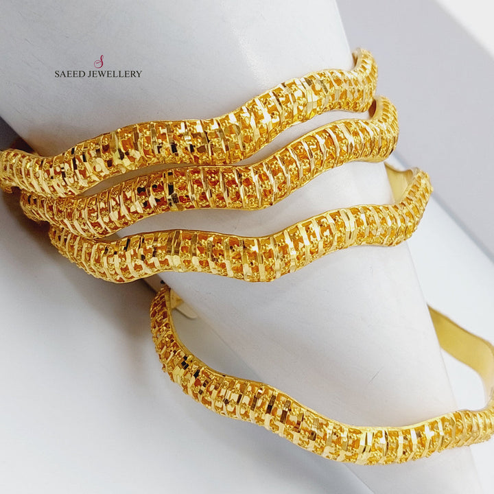 21K Gold Emirati Bangle by Saeed Jewelry - Image 4