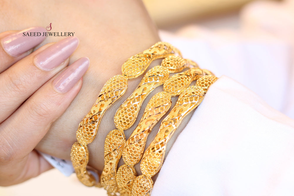 21K Gold Emirati Bangle by Saeed Jewelry - Image 2