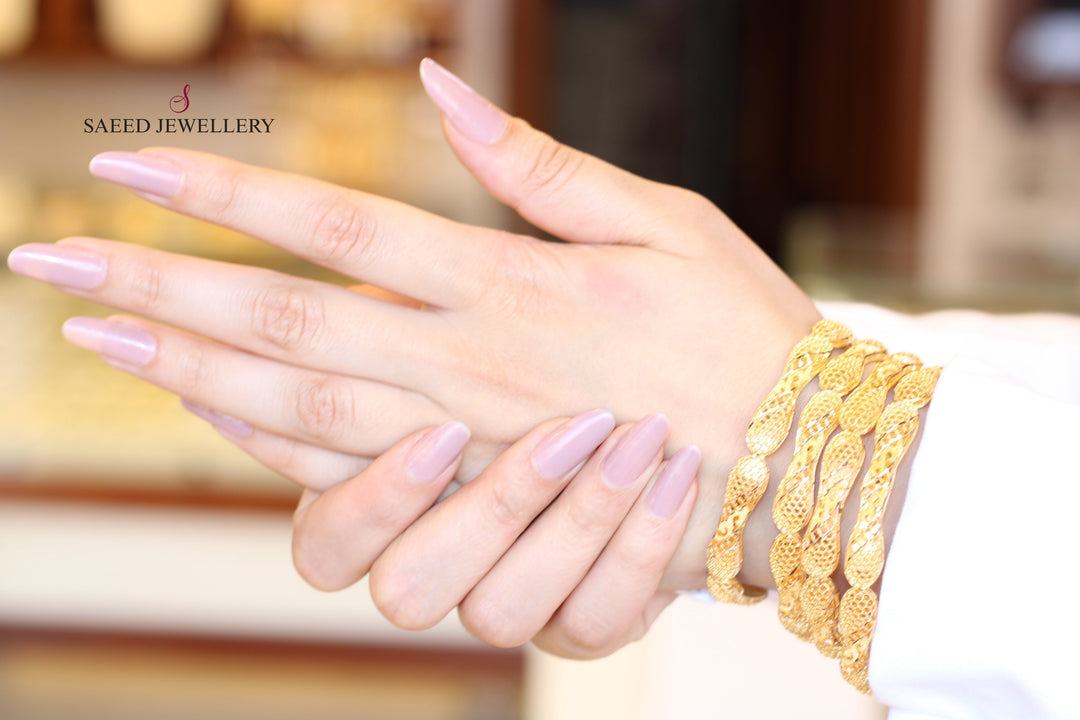 21K Gold Emirati Bangle by Saeed Jewelry - Image 1