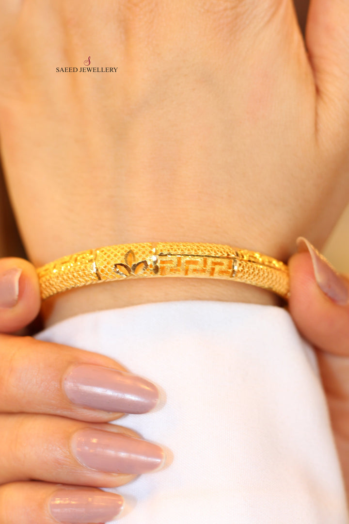 21K Gold Emirati Fancy Bangle by Saeed Jewelry - Image 7