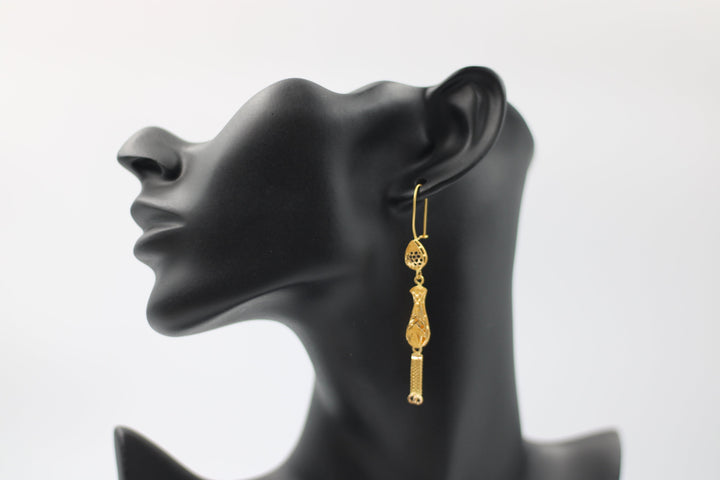 21K Gold Kuwaiti Earrings by Saeed Jewelry - Image 5