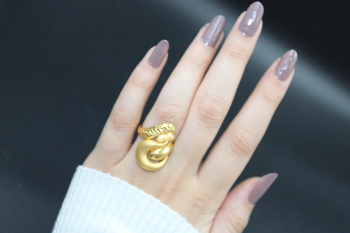 21K Gold Laser Ring by Saeed Jewelry - Image 5