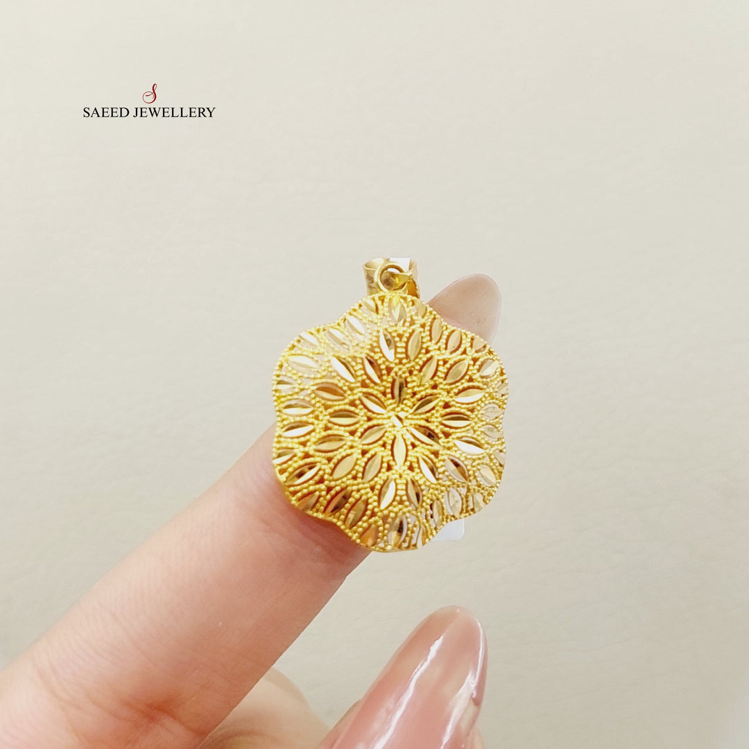 21K Gold Star Pendant by Saeed Jewelry - Image 2