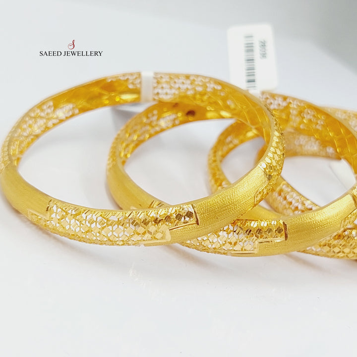 Engraved Kuwaiti Bangle Made Of 21K Yellow Gold by Saeed Jewelry-28036